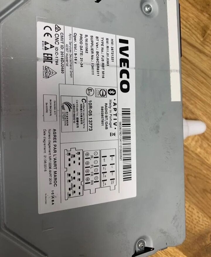 Radio Iveco Daily BT/DAB 5802807801 - Приборная панель для Грузовиков: фото 2 Radio Iveco Daily BT/DAB 5802807801 - Приборная панель для Грузовиков: фото 2