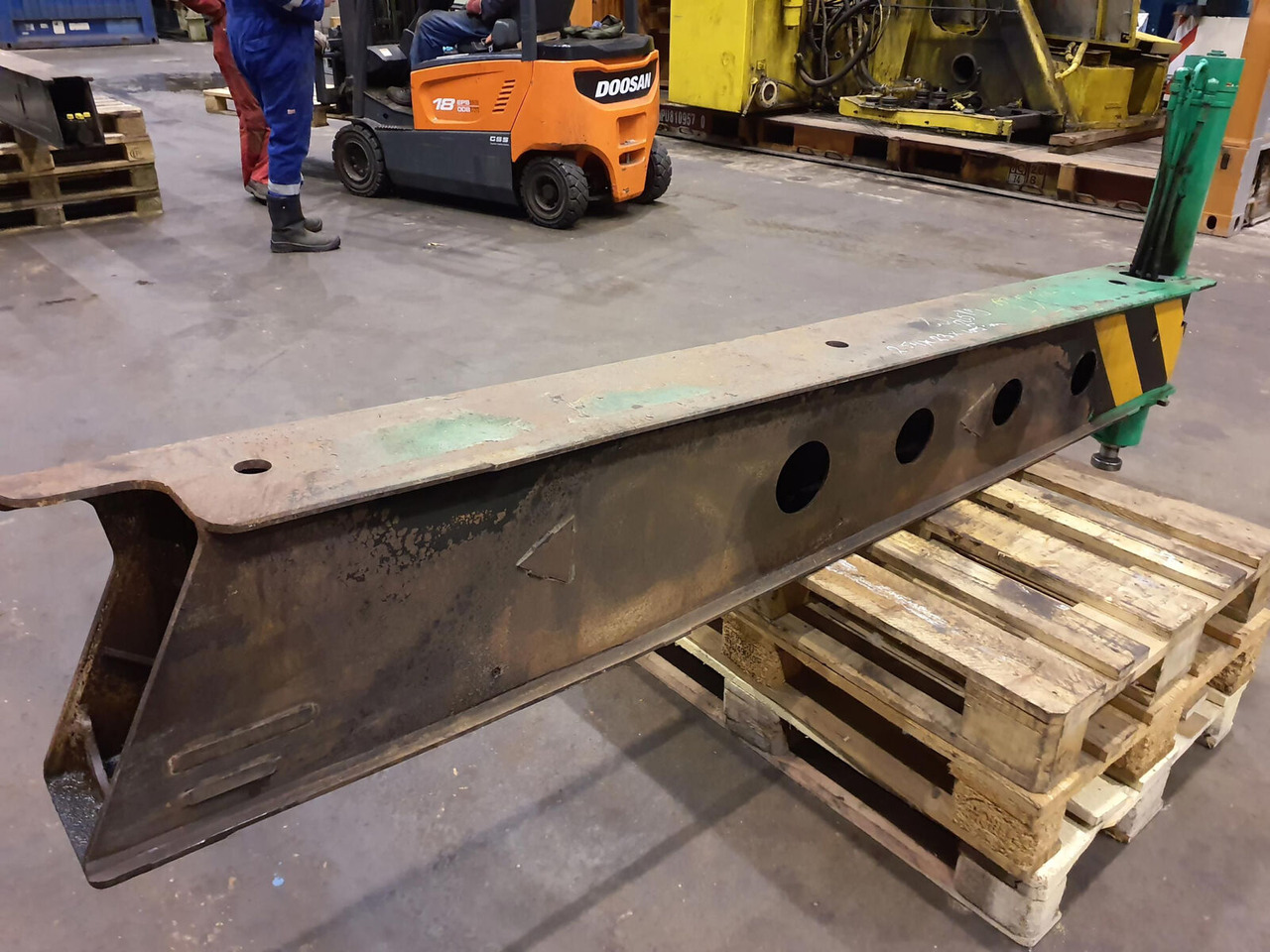 FAUN ATF 60-3 front outigger beam - Подвеска для Мобильных кранов: фото 4 FAUN ATF 60-3 front outigger beam - Подвеска для Мобильных кранов: фото 4