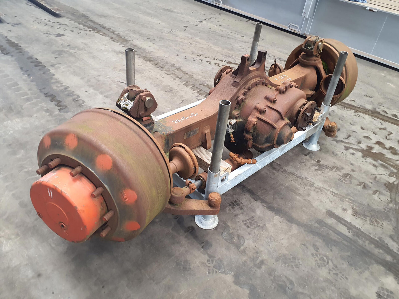 FAUN ATF 60-4 axle 2 - Ось и запчасти для Мобильных кранов: фото 1 FAUN ATF 60-4 axle 2 - Ось и запчасти для Мобильных кранов: фото 1