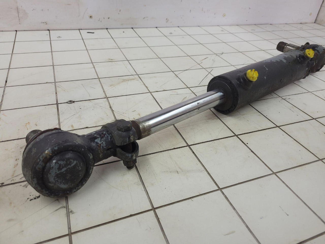 FAUN ATF 60-4 steering cylinder - Гидравлический цилиндр для Мобильных кранов: фото 2 FAUN ATF 60-4 steering cylinder - Гидравлический цилиндр для Мобильных кранов: фото 2