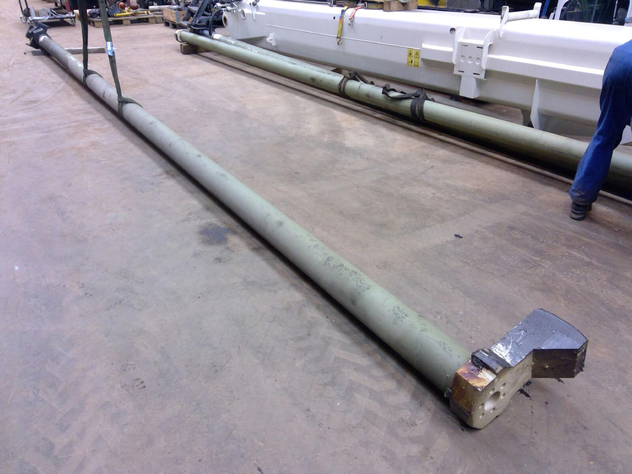 FAUN ATF 60-4 telescopic cylinder double - Гидравлический цилиндр для Мобильных кранов: фото 4 FAUN ATF 60-4 telescopic cylinder double - Гидравлический цилиндр для Мобильных кранов: фото 4
