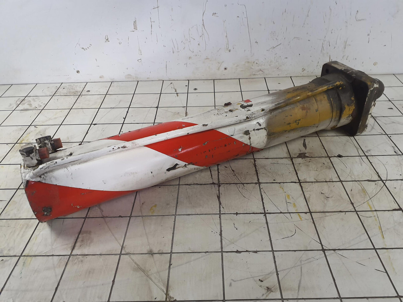 FAUN AUN RTF 30 outrigger cylinder - Гидравлический цилиндр для Мобильных кранов: фото 1 FAUN AUN RTF 30 outrigger cylinder - Гидравлический цилиндр для Мобильных кранов: фото 1