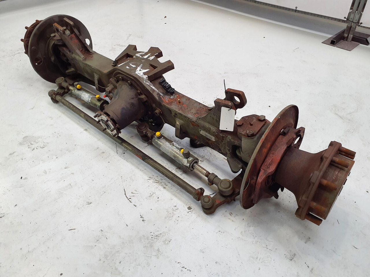 FAUN RTF 25 axle 1 - Ось и запчасти для Мобильных кранов: фото 2 FAUN RTF 25 axle 1 - Ось и запчасти для Мобильных кранов: фото 2