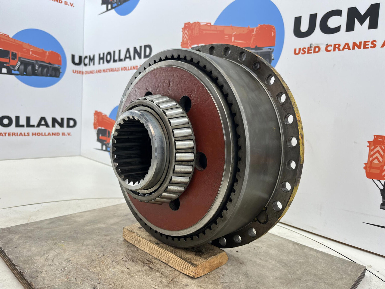 FAUN RTF 30 Planetary gear 15-23-63-36-3pl-H25-24 - Бортовой редуктор для Кранов: фото 3 FAUN RTF 30 Planetary gear 15-23-63-36-3pl-H25-24 - Бортовой редуктор для Кранов: фото 3