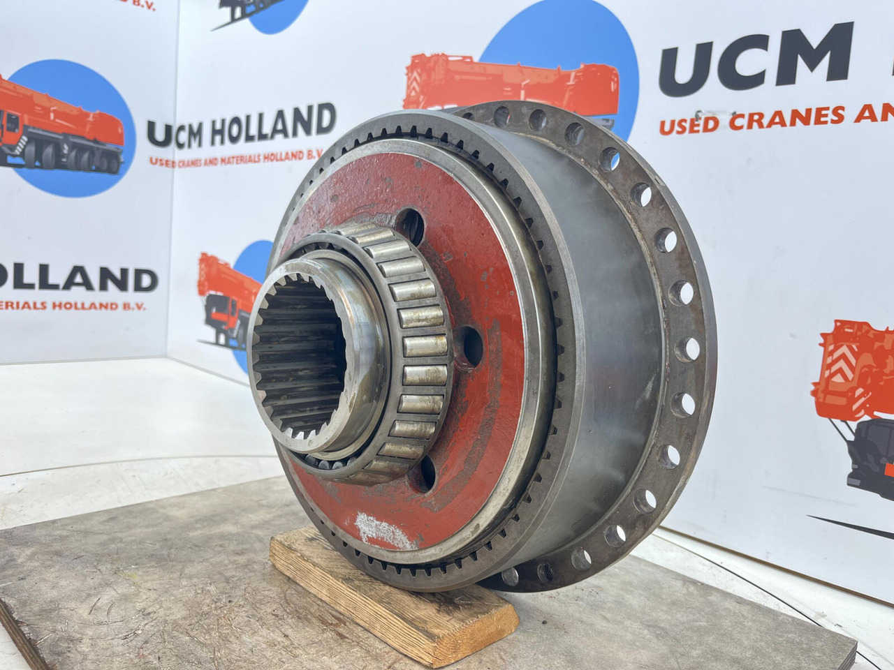FAUN RTF 30 Planetary gear 15-23-63-36-3pl-H25-24 - Бортовой редуктор для Кранов: фото 3 FAUN RTF 30 Planetary gear 15-23-63-36-3pl-H25-24 - Бортовой редуктор для Кранов: фото 3