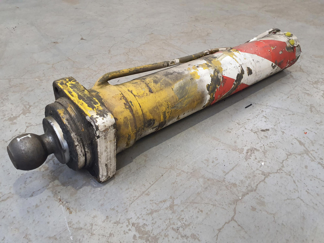 FAUN RTF 30 outrigger cylinder - Гидравлический цилиндр для Мобильных кранов: фото 4 FAUN RTF 30 outrigger cylinder - Гидравлический цилиндр для Мобильных кранов: фото 4