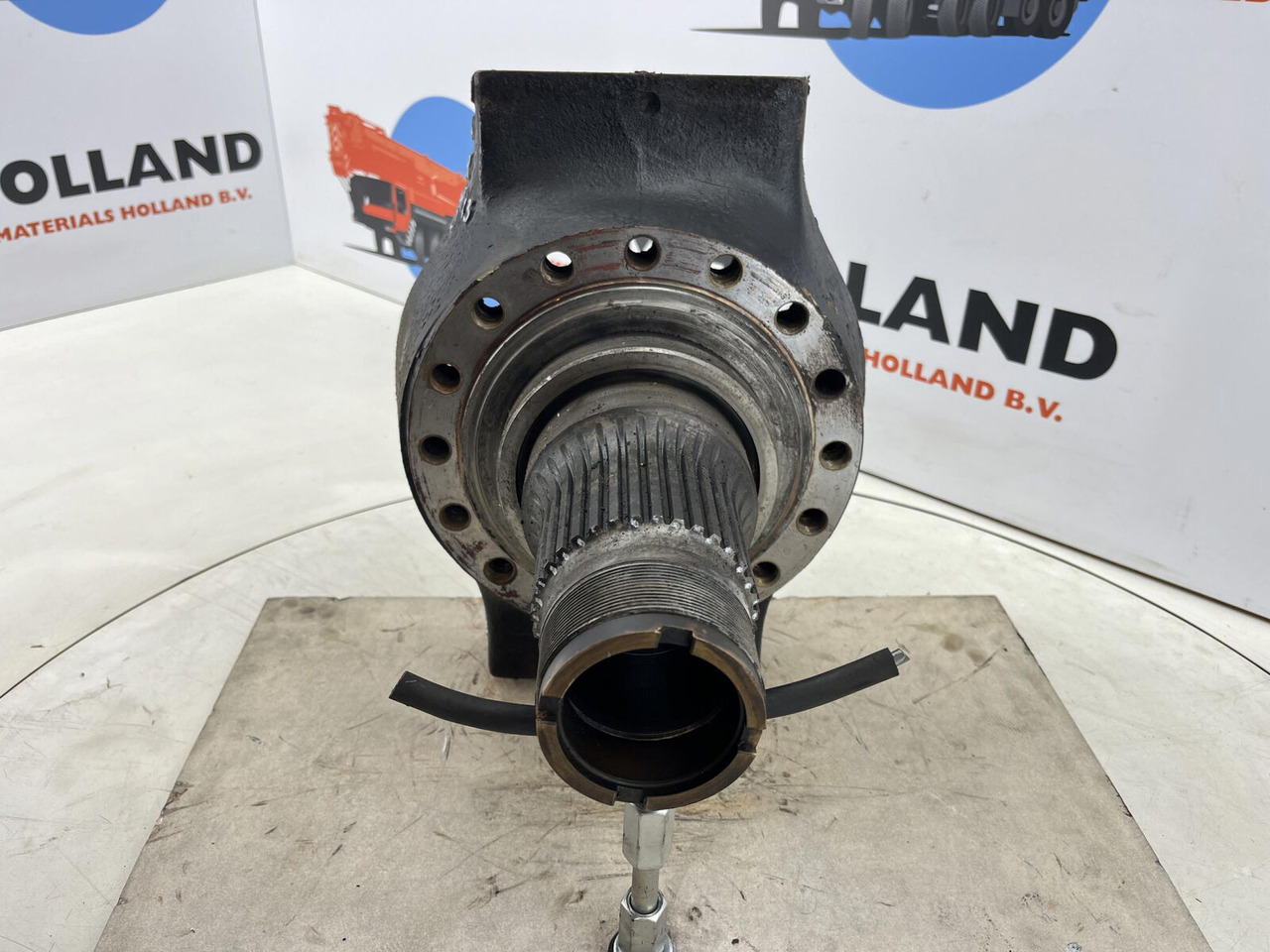 Grove AT 750 BE Steering knuckle 16 holes - Поворотный кулак для Мобильных кранов: фото 2 Grove AT 750 BE Steering knuckle 16 holes - Поворотный кулак для Мобильных кранов: фото 2