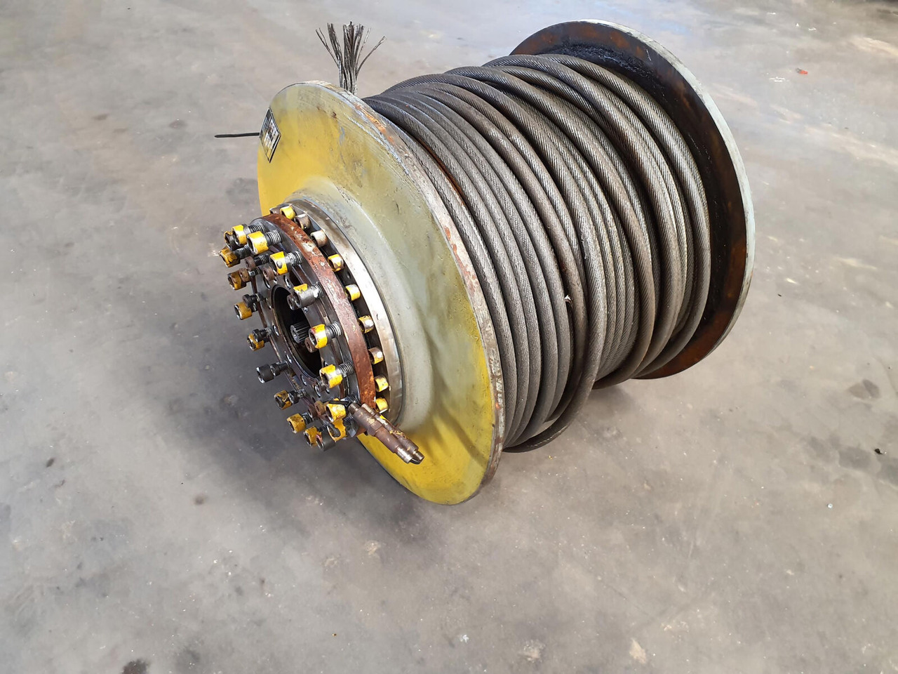 Grove GMK 3050 winch complete with brake - Лебёдка для Мобильных кранов: фото 2 Grove GMK 3050 winch complete with brake - Лебёдка для Мобильных кранов: фото 2