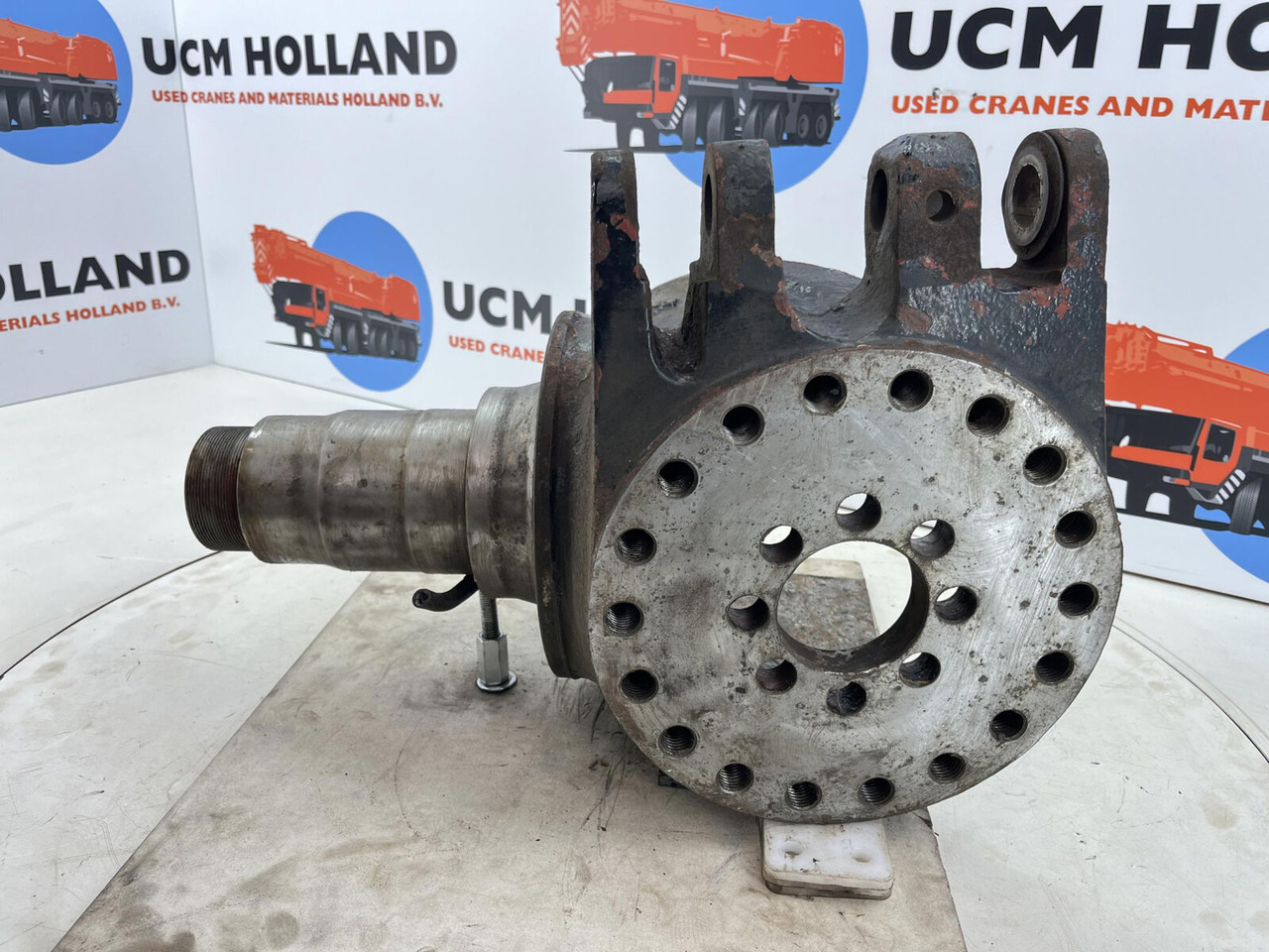 Grove GMK Steering knuckle 12 holes - Поворотный кулак для Мобильных кранов: фото 4 Grove GMK Steering knuckle 12 holes - Поворотный кулак для Мобильных кранов: фото 4