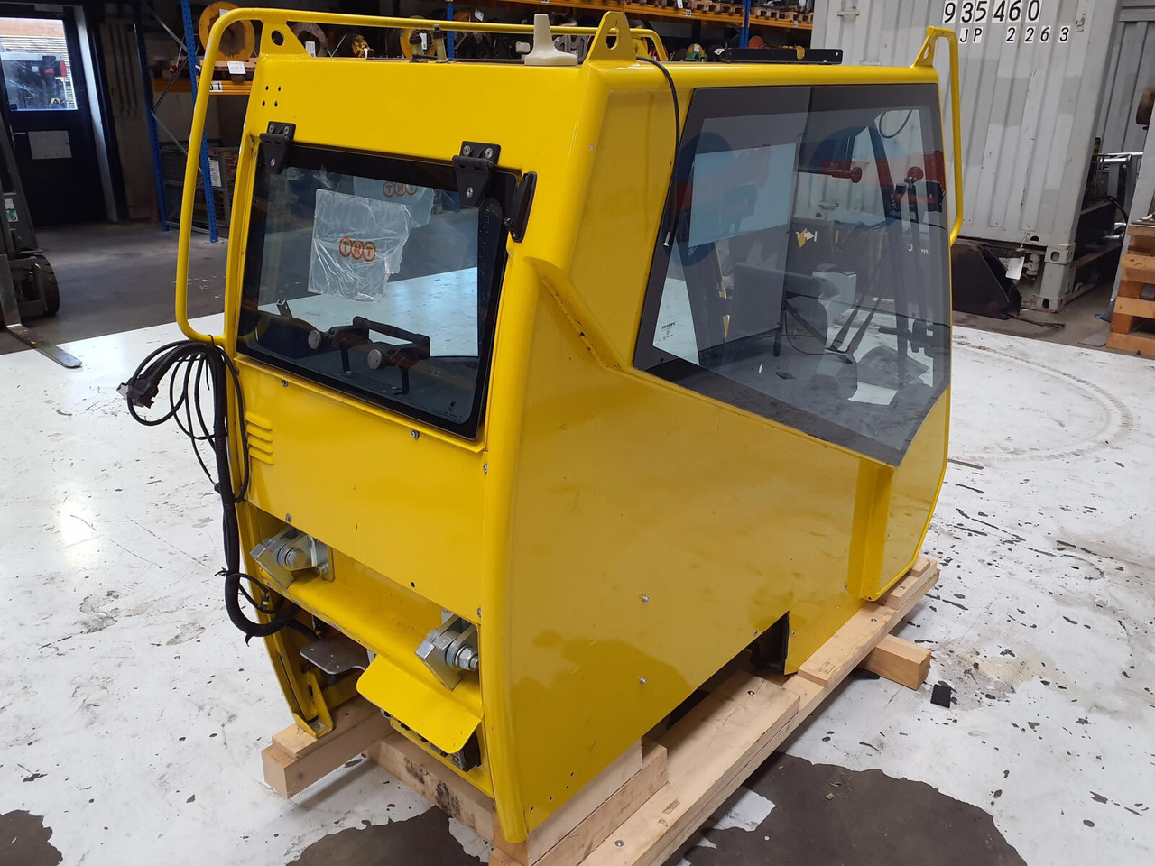 Grove GMK upper cab - Кабина для Кранов: фото 3 Grove GMK upper cab - Кабина для Кранов: фото 3