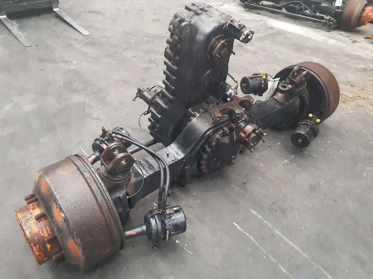 Kessler+Co AC 155 axle 2 - Ось и запчасти для Мобильных кранов: фото 4 Kessler+Co AC 155 axle 2 - Ось и запчасти для Мобильных кранов: фото 4