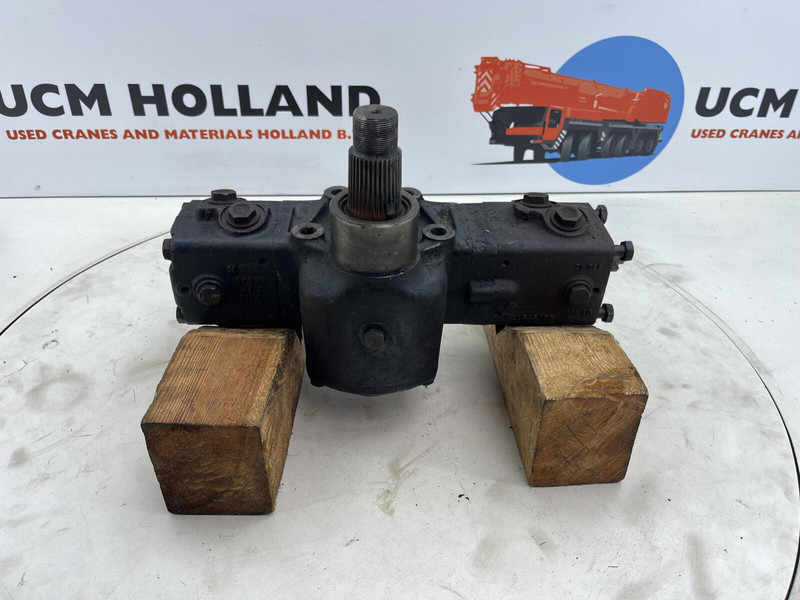 Krupp KMK 4070 steering box only for parts - Рулевая колонка для Кранов: фото 3 Krupp KMK 4070 steering box only for parts - Рулевая колонка для Кранов: фото 3