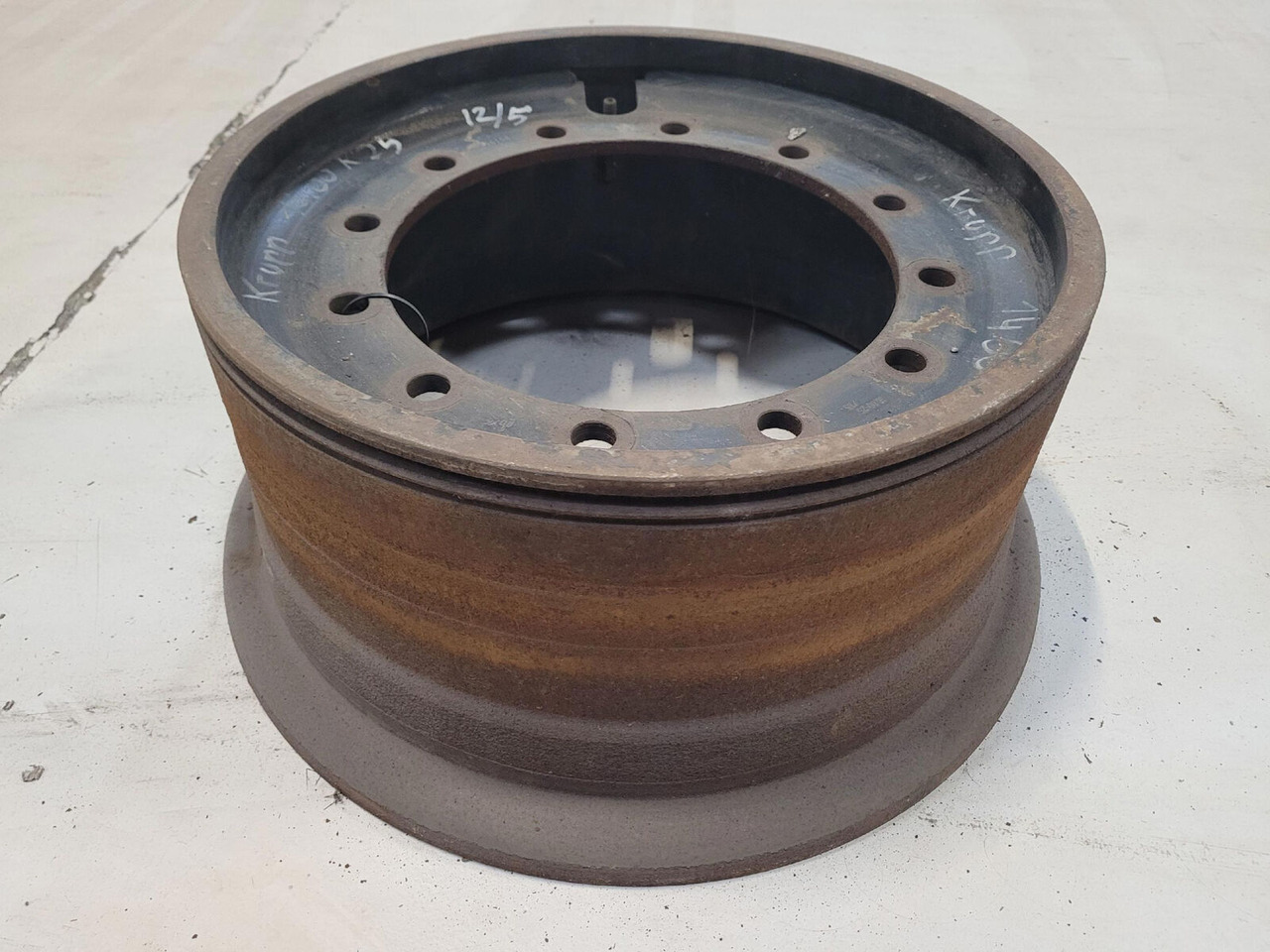 Krupp Rim 385/95R25 12 5.5 3p - Колесный диск для Кранов: фото 2 Krupp Rim 385/95R25 12 5.5 3p - Колесный диск для Кранов: фото 2