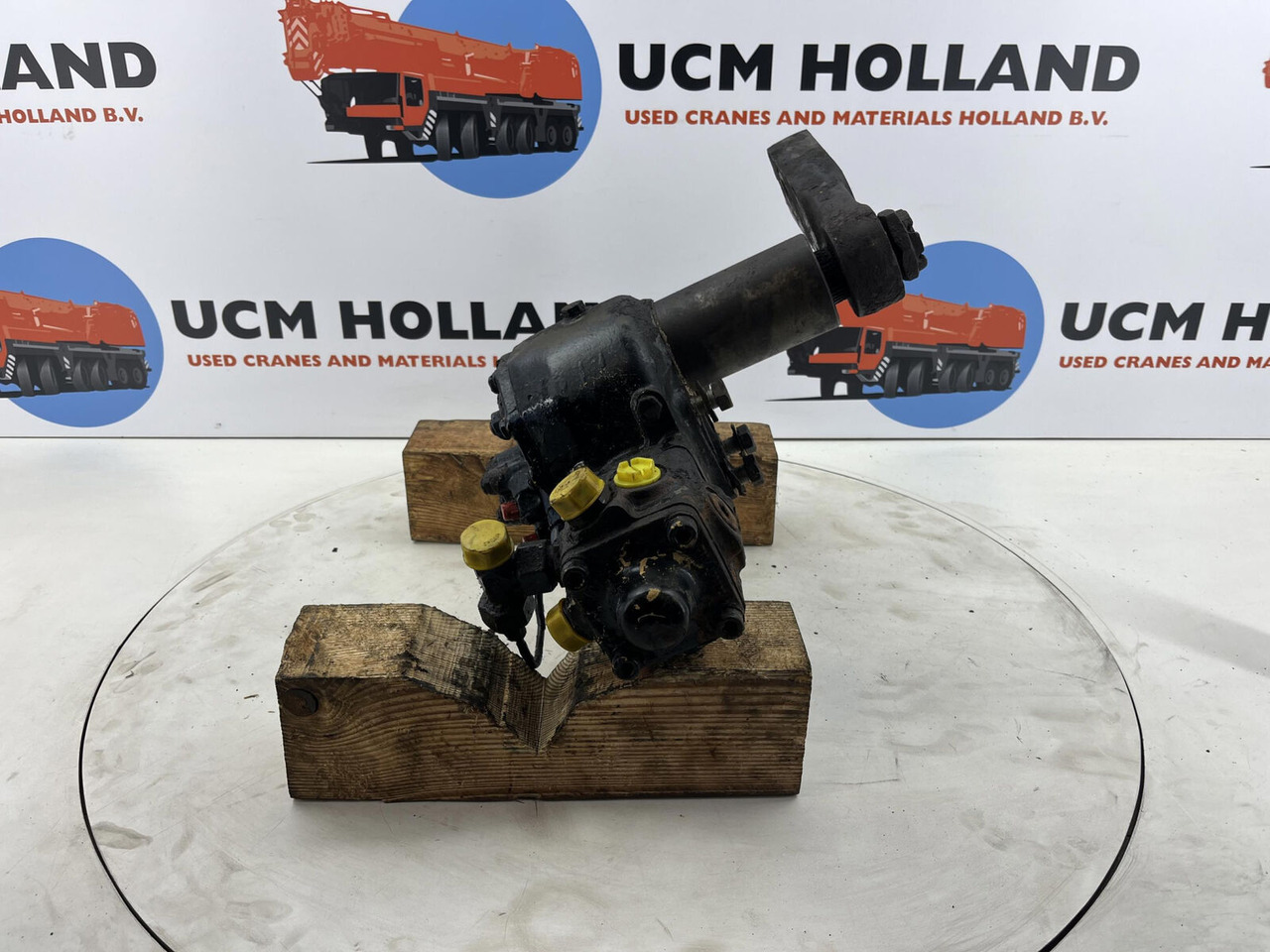 Liebherr LT 1160 steering box - Рулевой механизм для Мобильных кранов: фото 2 Liebherr LT 1160 steering box - Рулевой механизм для Мобильных кранов: фото 2