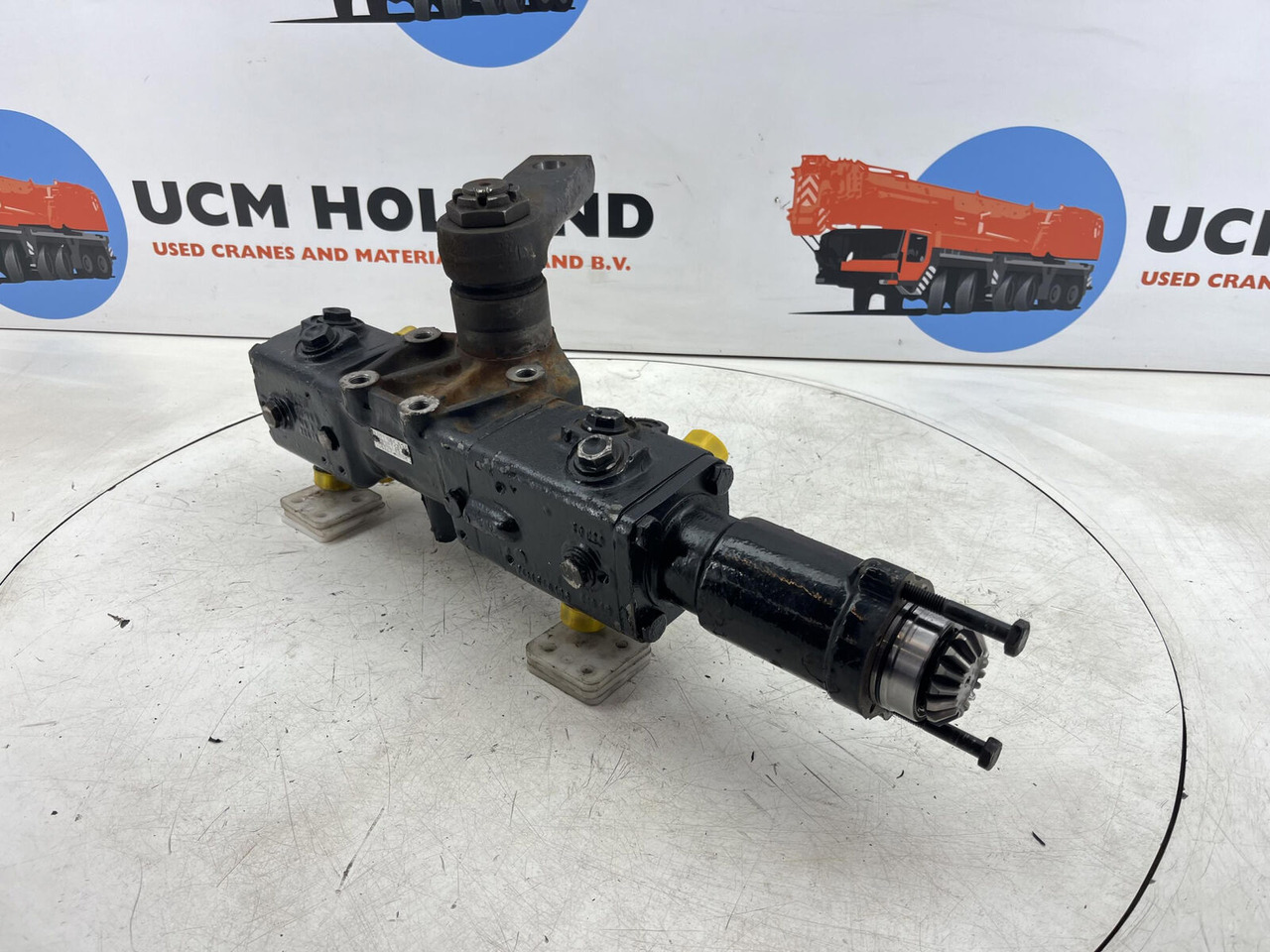 Liebherr LTM 1035-2 Steering box - Рулевой механизм для Мобильных кранов: фото 1 Liebherr LTM 1035-2 Steering box - Рулевой механизм для Мобильных кранов: фото 1