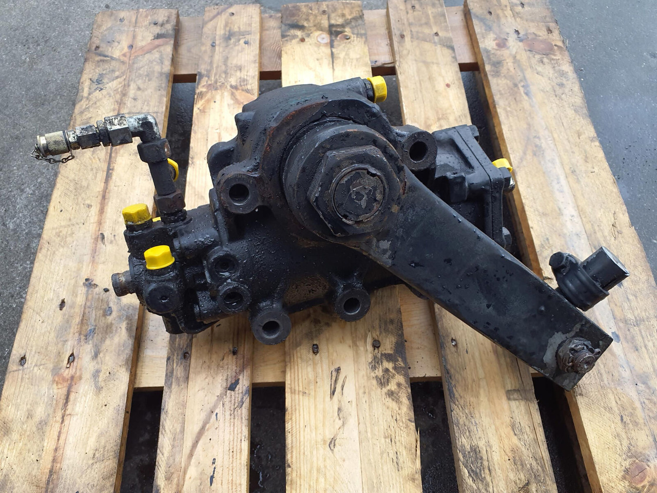 Liebherr LTM 1060-2 steering gear - Рулевой механизм для Мобильных кранов: фото 4 Liebherr LTM 1060-2 steering gear - Рулевой механизм для Мобильных кранов: фото 4