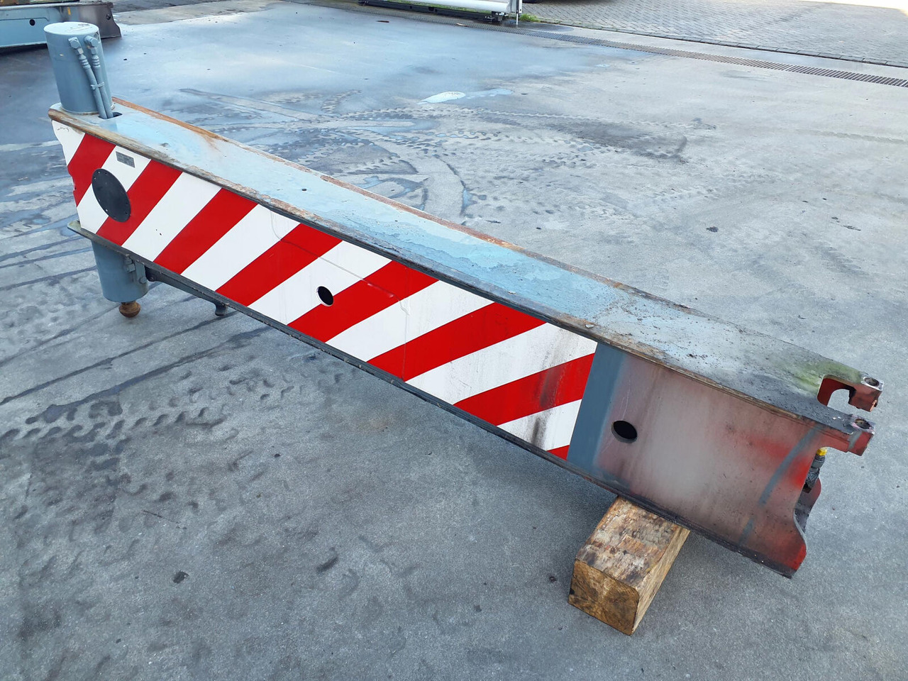 Liebherr LTM 1070-4.1 outrigger beam complete rear - Подвеска для Мобильных кранов: фото 4 Liebherr LTM 1070-4.1 outrigger beam complete rear - Подвеска для Мобильных кранов: фото 4