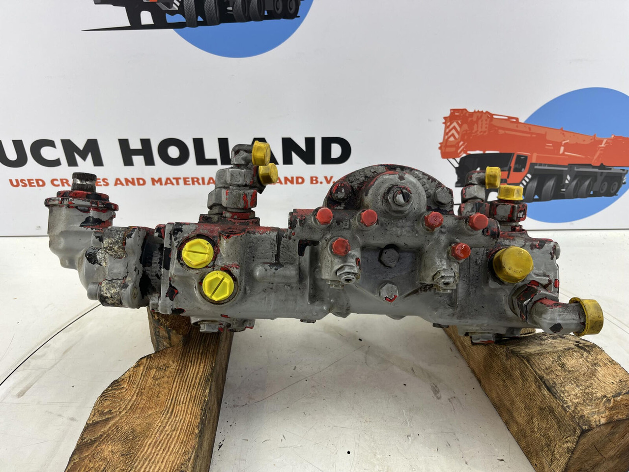 Liebherr LTM 1070 Steering box - Рулевой механизм для Мобильных кранов: фото 5 Liebherr LTM 1070 Steering box - Рулевой механизм для Мобильных кранов: фото 5