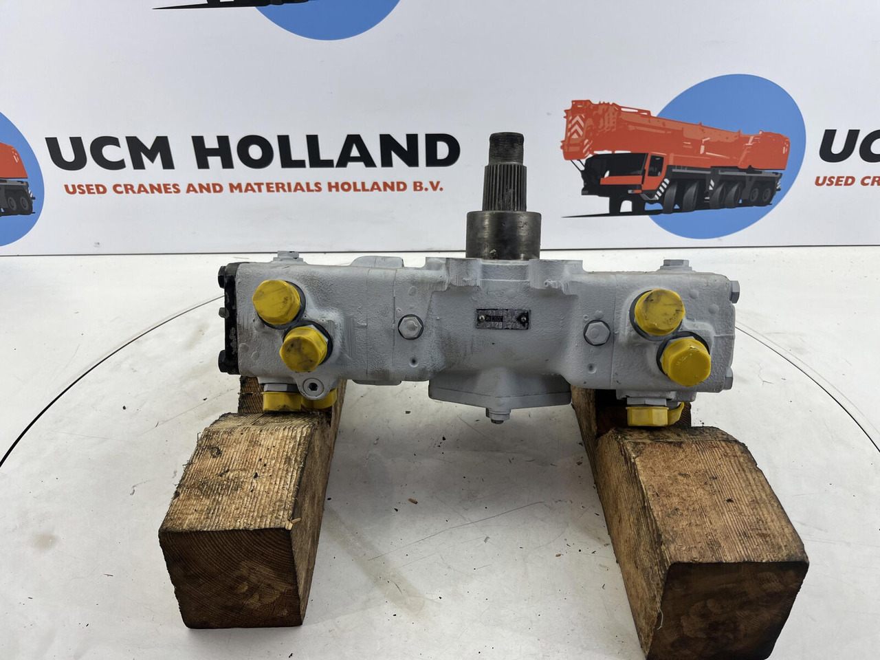 Liebherr LTM 1070 steering box - Рулевой механизм для Мобильных кранов: фото 1 Liebherr LTM 1070 steering box - Рулевой механизм для Мобильных кранов: фото 1