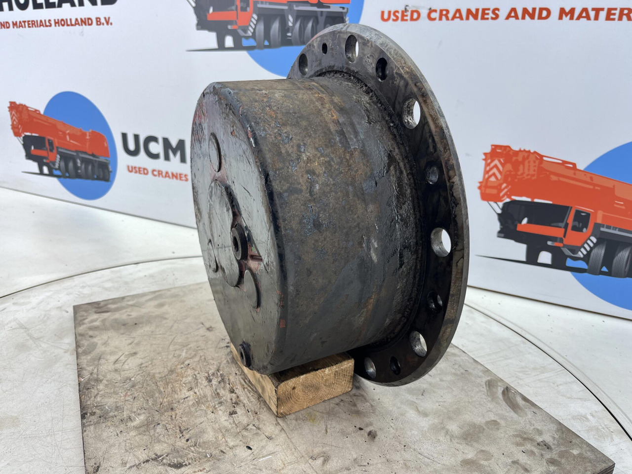 Liebherr LTM 1080 planetary gear 22-25-74-40-3pl-H135-46 - Бортовой редуктор для Мобильных кранов: фото 2 Liebherr LTM 1080 planetary gear 22-25-74-40-3pl-H135-46 - Бортовой редуктор для Мобильных кранов: фото 2