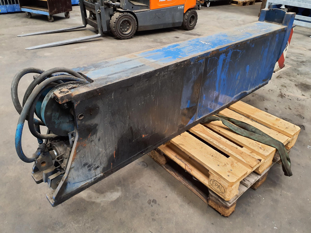 Liebherr LTM 1090-2 sliding beam with sliding cylinder - Подвеска для Мобильных кранов: фото 3 Liebherr LTM 1090-2 sliding beam with sliding cylinder - Подвеска для Мобильных кранов: фото 3