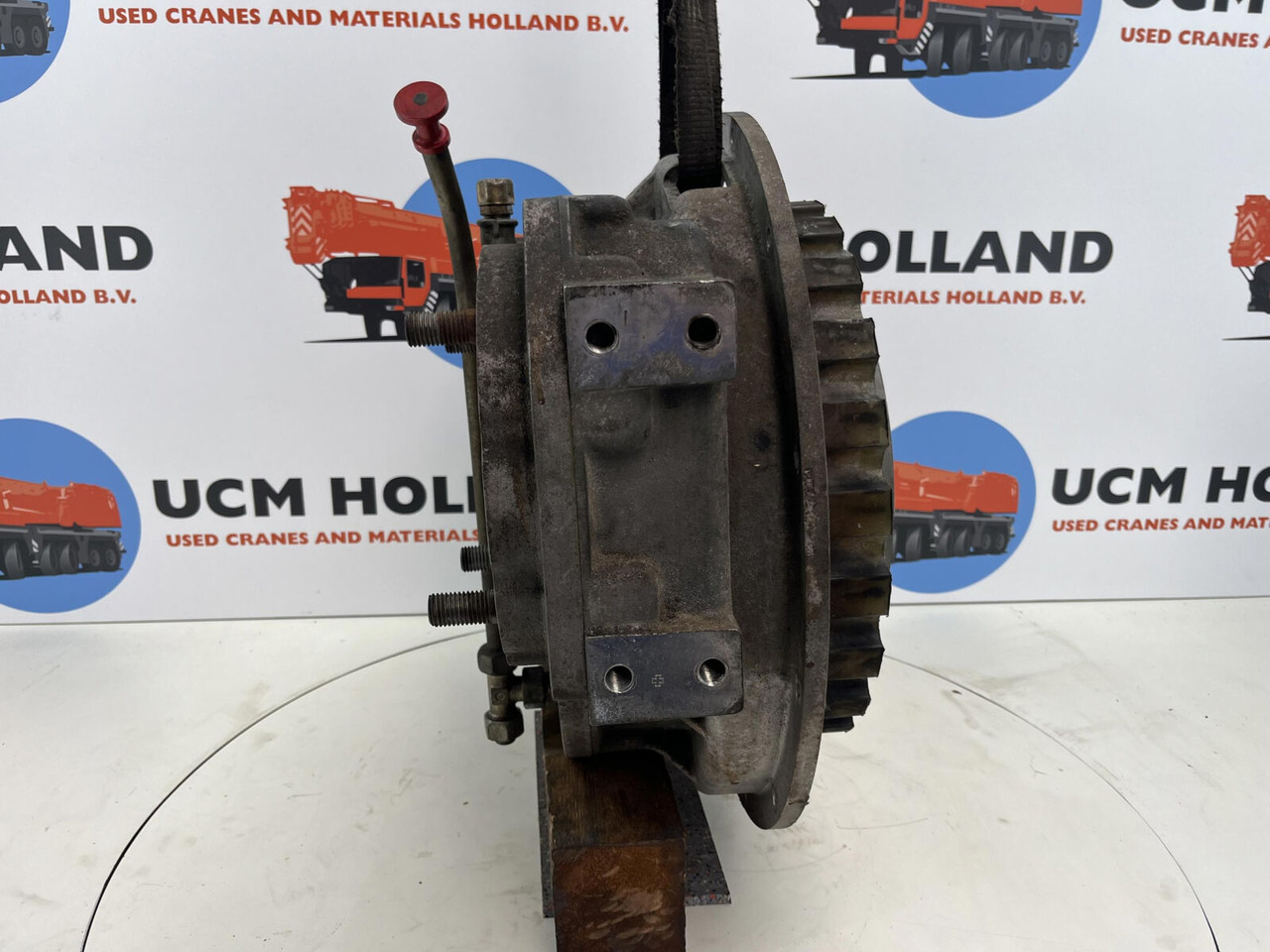 Liebherr LTM 1200/1 Distributor gearbox with coupling - Коробка передач для Мобильных кранов: фото 4 Liebherr LTM 1200/1 Distributor gearbox with coupling - Коробка передач для Мобильных кранов: фото 4