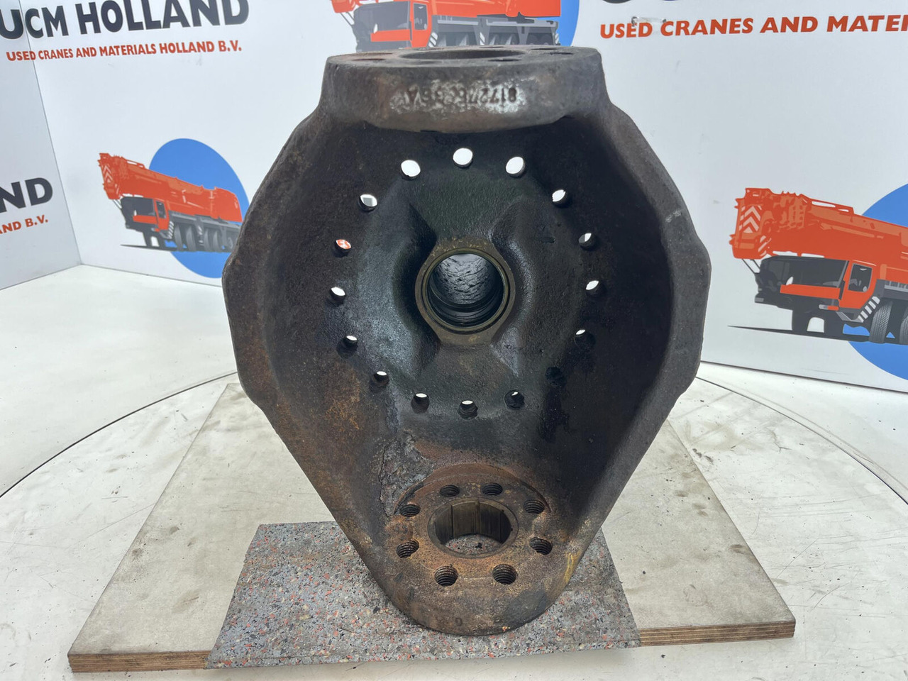 PPM ATT 400 Steering knuckle 16 holes axle 1 - Поворотный кулак для Кранов: фото 5 PPM ATT 400 Steering knuckle 16 holes axle 1 - Поворотный кулак для Кранов: фото 5