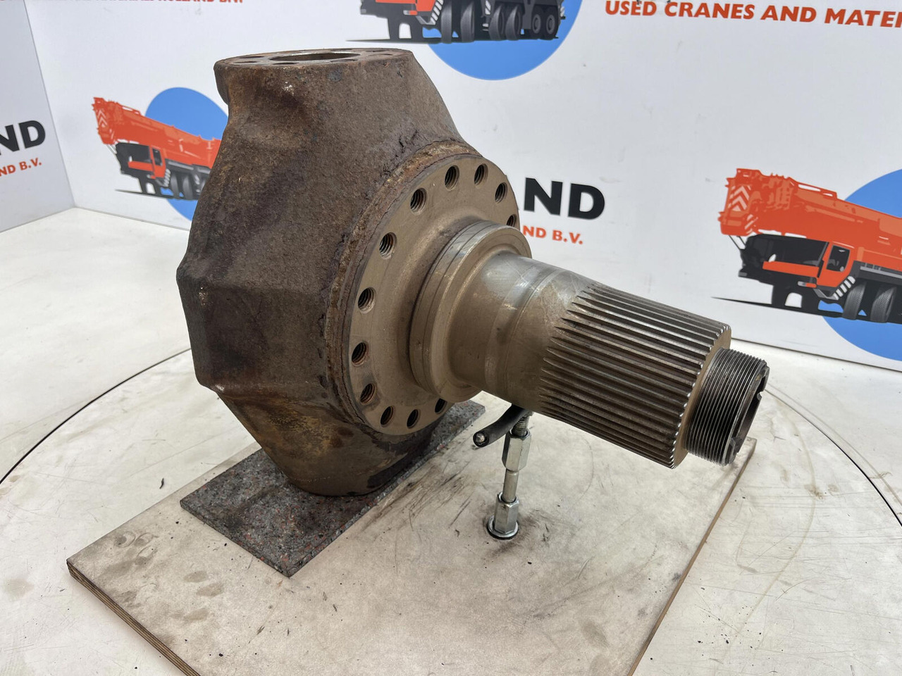 Terex AC 155, AC 205 Steering knuckle 16 holes - Поворотный кулак для Мобильных кранов: фото 3 Terex AC 155, AC 205 Steering knuckle 16 holes - Поворотный кулак для Мобильных кранов: фото 3