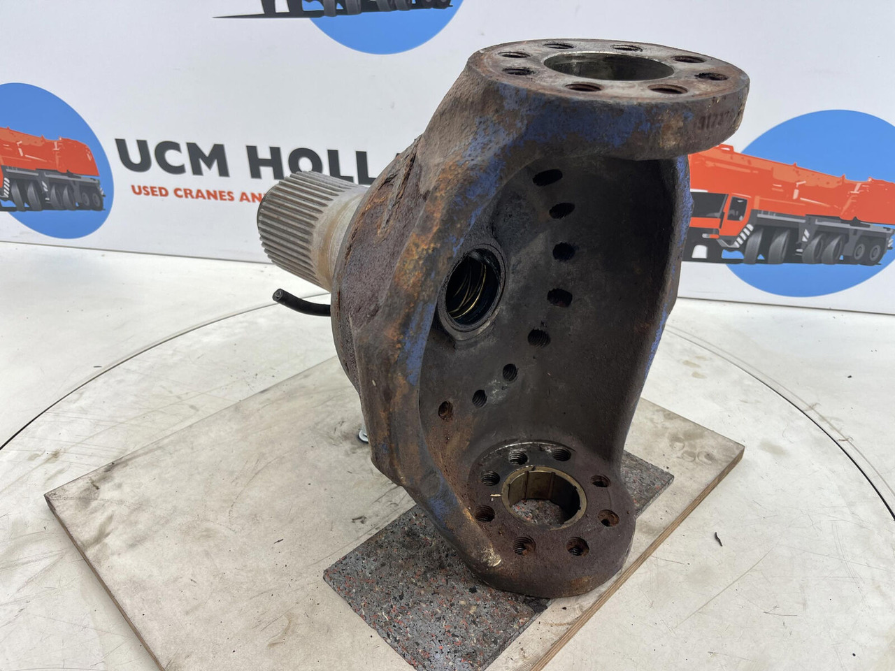 Terex AC 155, AC 205 Steering knuckle 16 holes - Поворотный кулак для Мобильных кранов: фото 4 Terex AC 155, AC 205 Steering knuckle 16 holes - Поворотный кулак для Мобильных кранов: фото 4