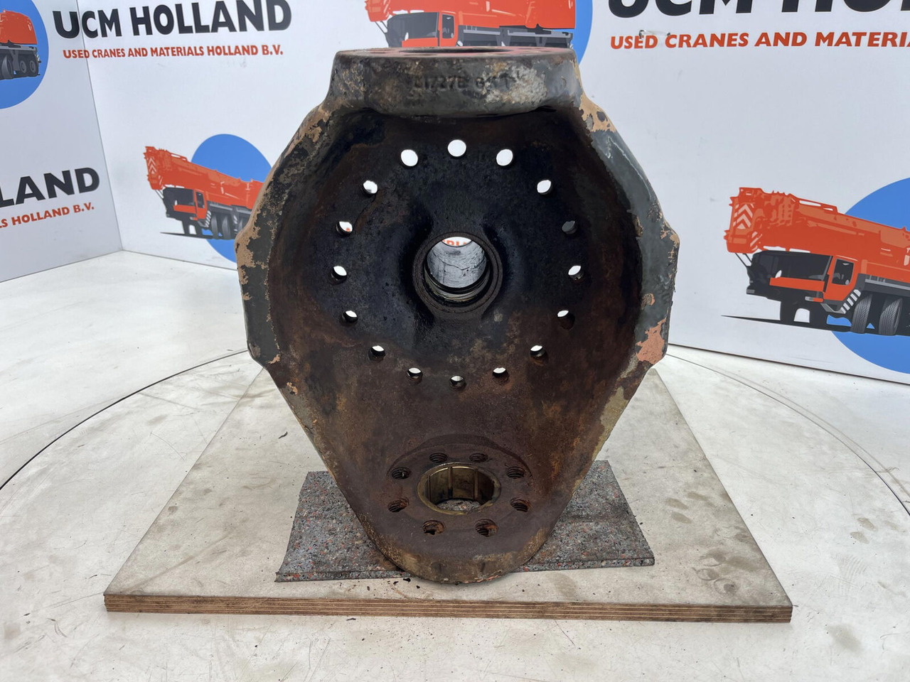 Terex AC 155 steering knuckle 16 holes axle 2 and 3 - Поворотный кулак для Мобильных кранов: фото 5 Terex AC 155 steering knuckle 16 holes axle 2 and 3 - Поворотный кулак для Мобильных кранов: фото 5
