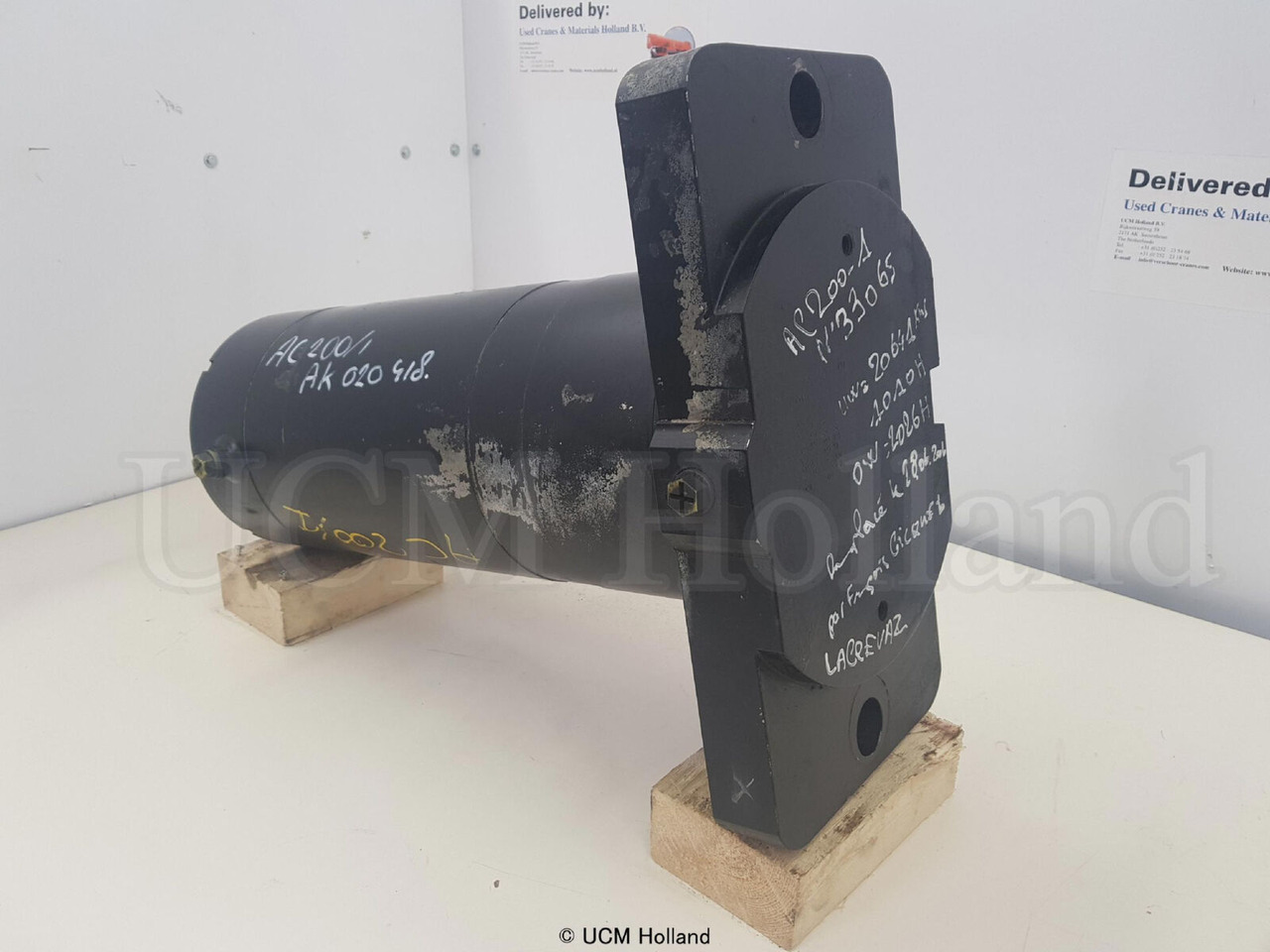 Terex AC 200/1 counterweight lift cylinder - Гидравлический цилиндр для Мобильных кранов: фото 3 Terex AC 200/1 counterweight lift cylinder - Гидравлический цилиндр для Мобильных кранов: фото 3