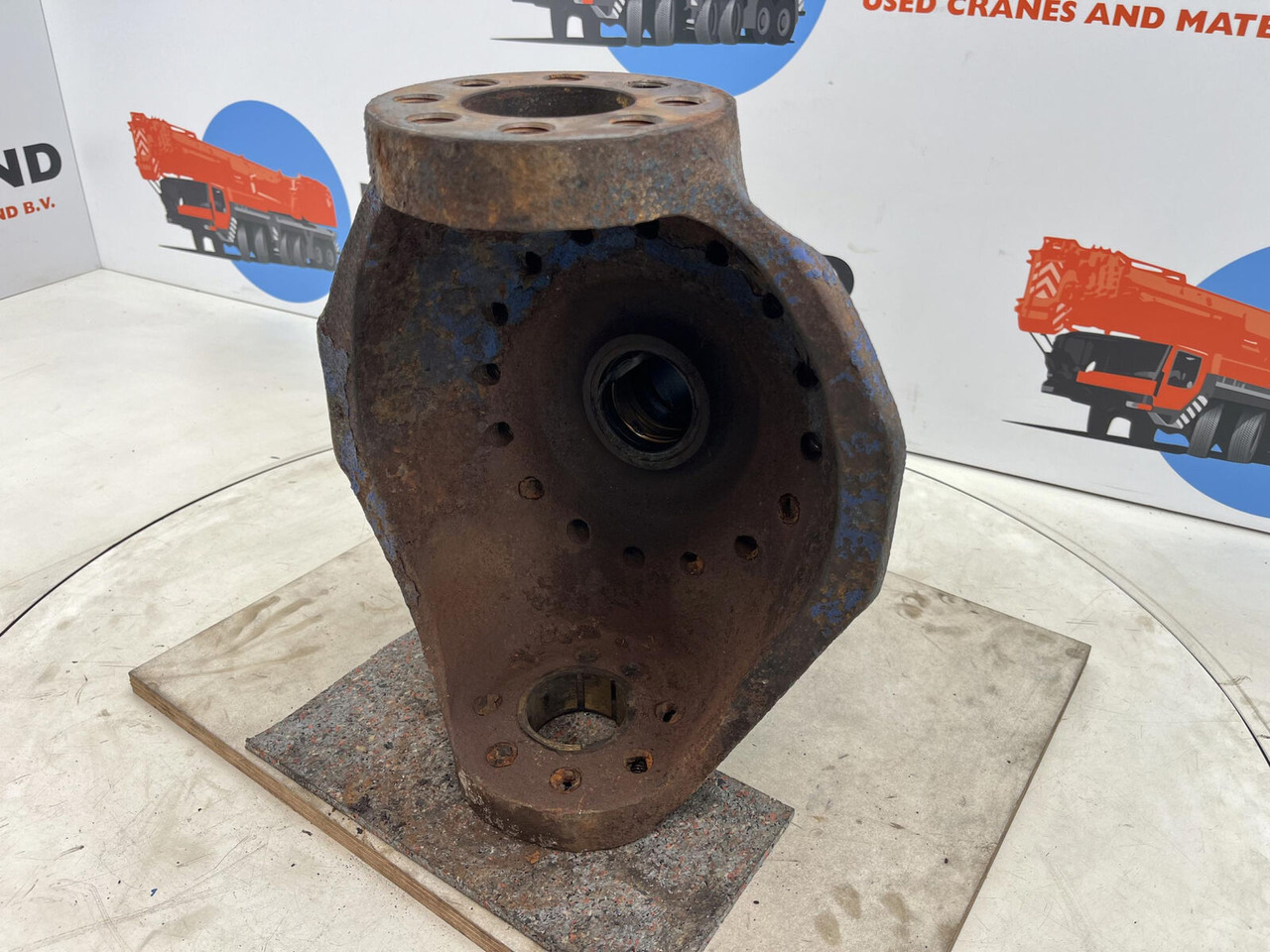 Поворотный кулак для Мобильных кранов Terex AC 205 Steering knuckle 16 holes axle 4: фото 6