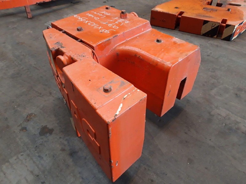 Terex AC 205 counterweight 2.6 ton (0.7/1.9t) - Противовес для Строительной техники: фото 4 Terex AC 205 counterweight 2.6 ton (0.7/1.9t) - Противовес для Строительной техники: фото 4