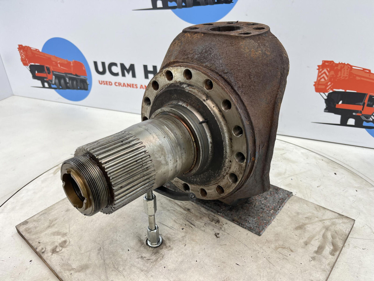 Terex AC 25 Steering knuckle 16 holes axle 2 - Поворотный кулак для Мобильных кранов: фото 1 Terex AC 25 Steering knuckle 16 holes axle 2 - Поворотный кулак для Мобильных кранов: фото 1