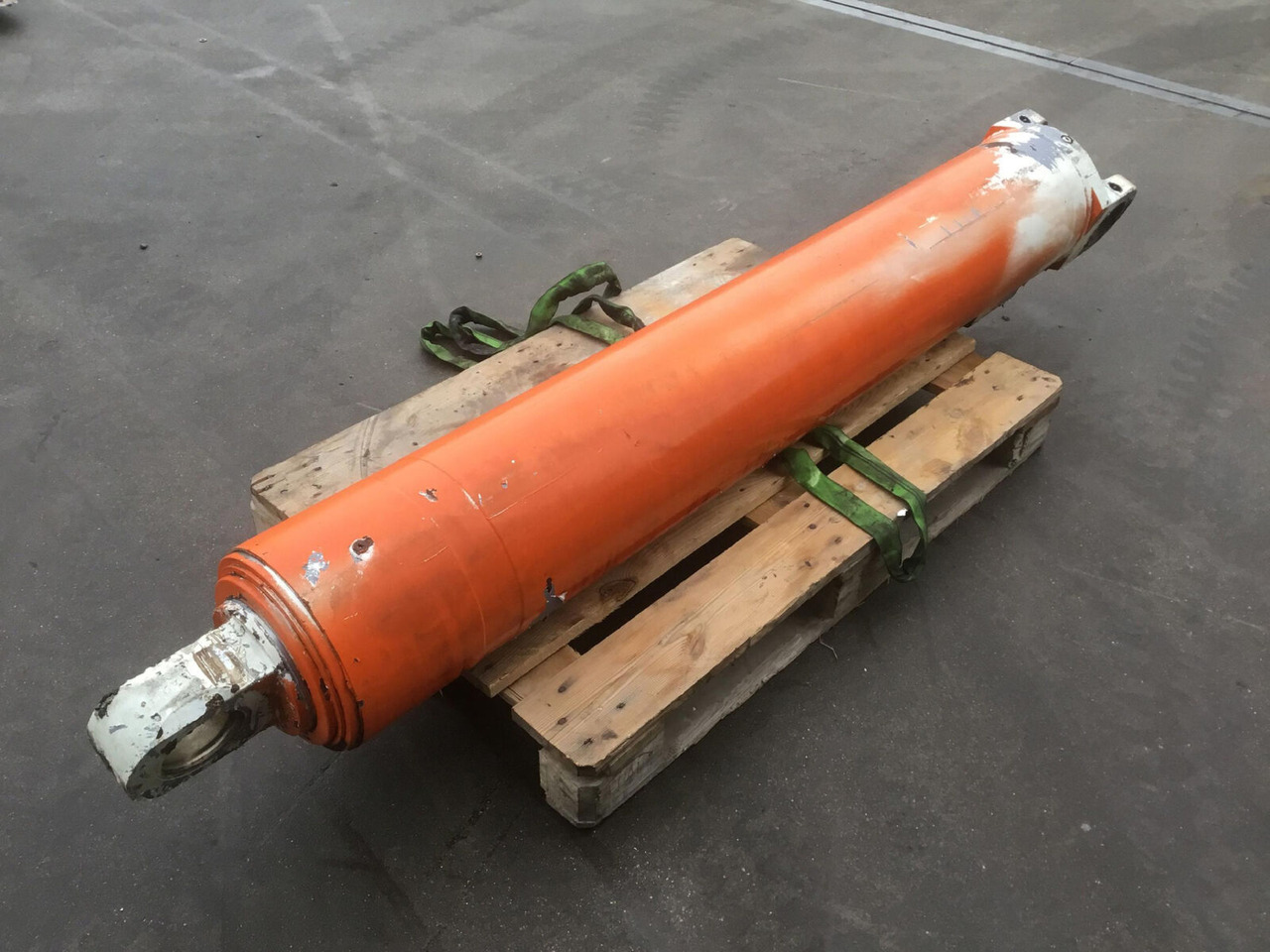 Terex AC 75 boom lift cylinder - Гидравлический цилиндр для Мобильных кранов: фото 1 Terex AC 75 boom lift cylinder - Гидравлический цилиндр для Мобильных кранов: фото 1
