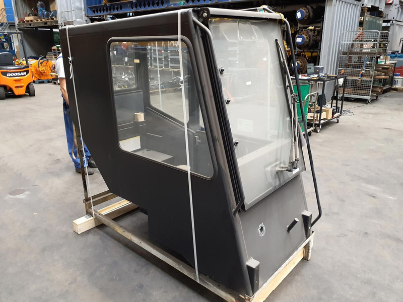 Terex AC upper cabin - Кабина и интерьер для Кранов: фото 2 Terex AC upper cabin - Кабина и интерьер для Кранов: фото 2