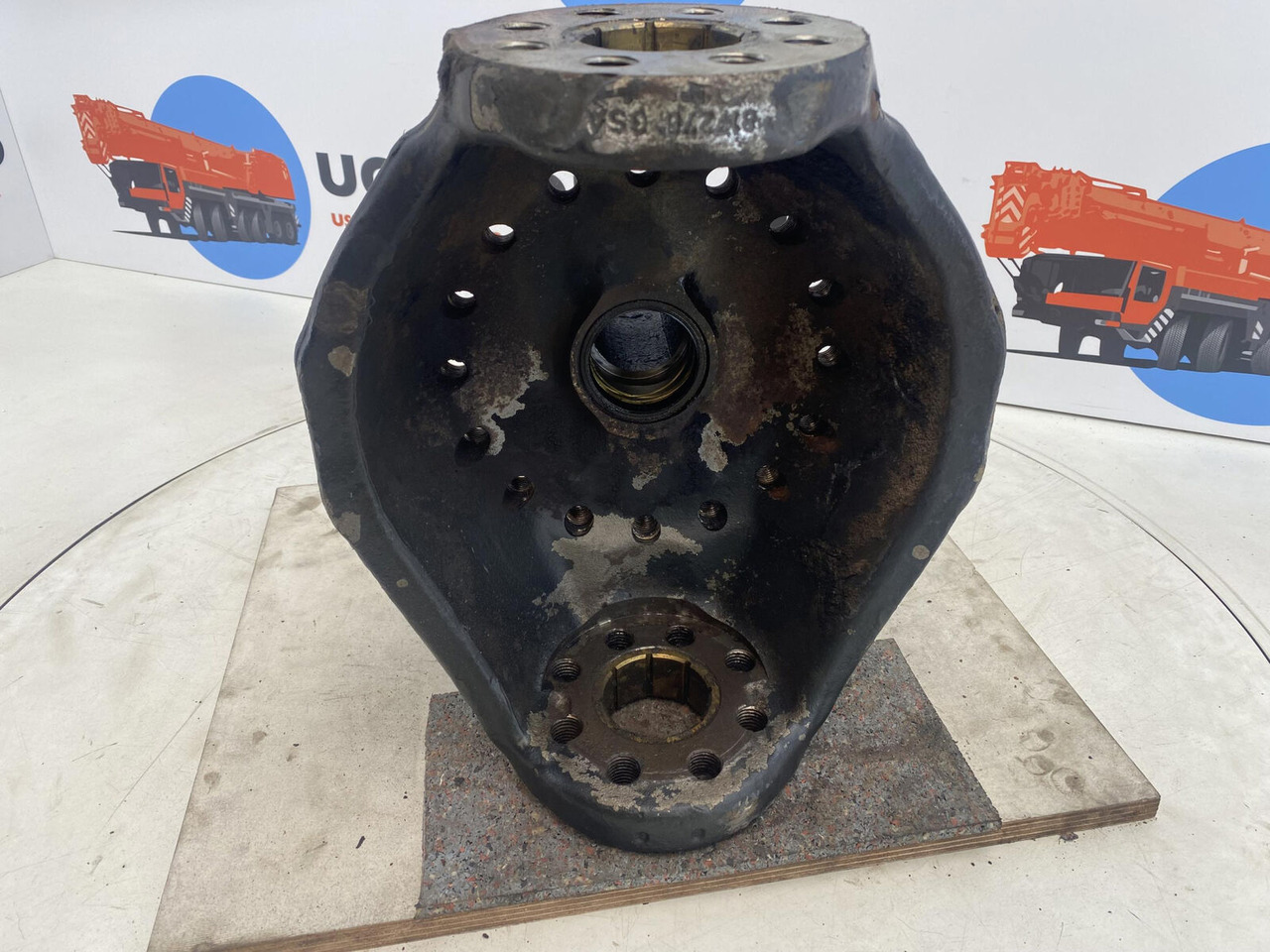 Terex Demag AC 35 Steering knuckle 16 holes axle 1 - Поворотный кулак для Мобильных кранов: фото 5 Terex Demag AC 35 Steering knuckle 16 holes axle 1 - Поворотный кулак для Мобильных кранов: фото 5