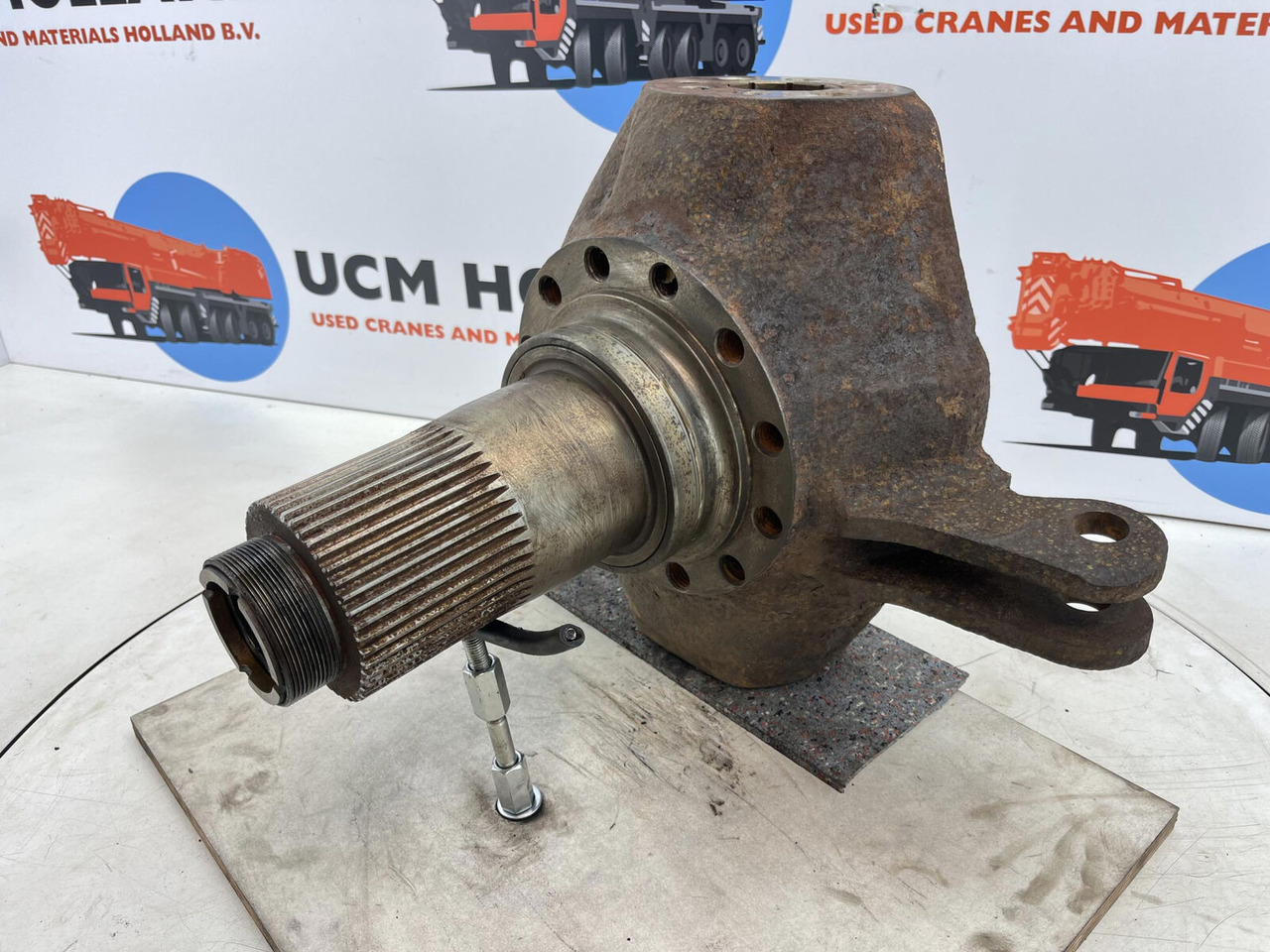 Terex HC 340 Steering knuckle 12 holes axle 3 - Поворотный кулак для Мобильных кранов: фото 1 Terex HC 340 Steering knuckle 12 holes axle 3 - Поворотный кулак для Мобильных кранов: фото 1