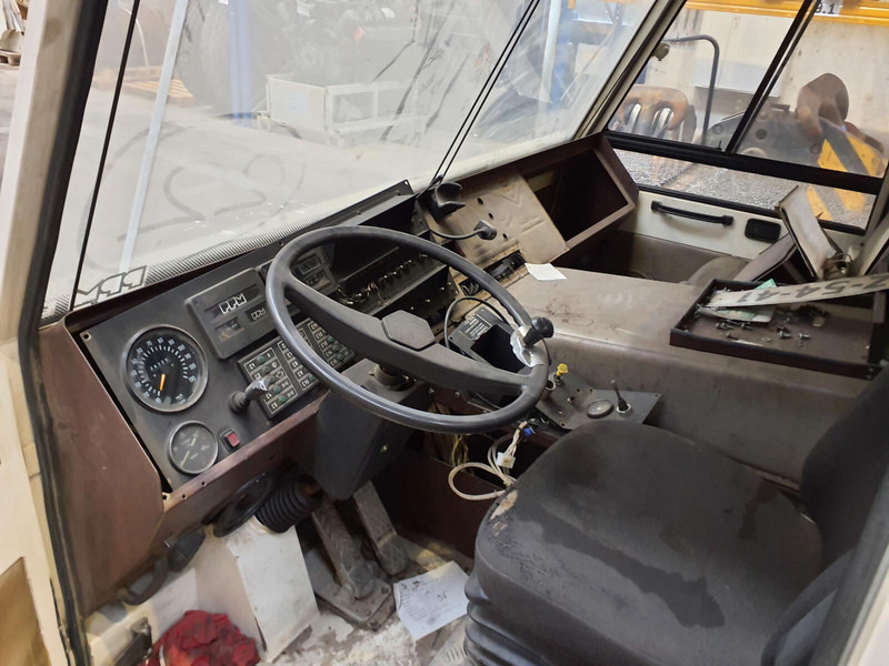 Terex PPM 480 ATT lower cabin - Кабина и интерьер для Кранов: фото 5 Terex PPM 480 ATT lower cabin - Кабина и интерьер для Кранов: фото 5