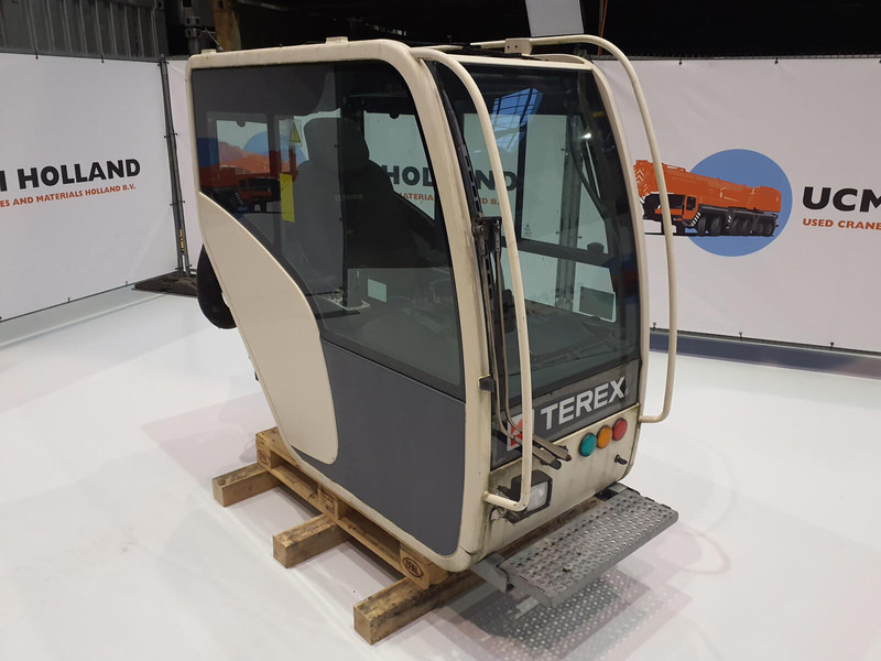Terex challenger upper cabin - Кабина и интерьер для Кранов: фото 1 Terex challenger upper cabin - Кабина и интерьер для Кранов: фото 1