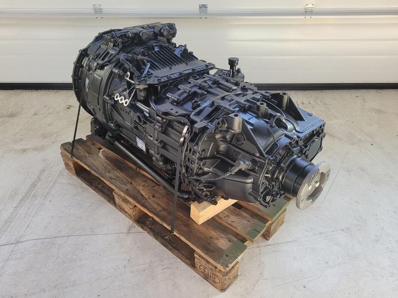 ZF LTM 1250-6.1 gearbox TC tronic 12 AS 3002 TC - Коробка передач для Мобильных кранов: фото 3 ZF LTM 1250-6.1 gearbox TC tronic 12 AS 3002 TC - Коробка передач для Мобильных кранов: фото 3