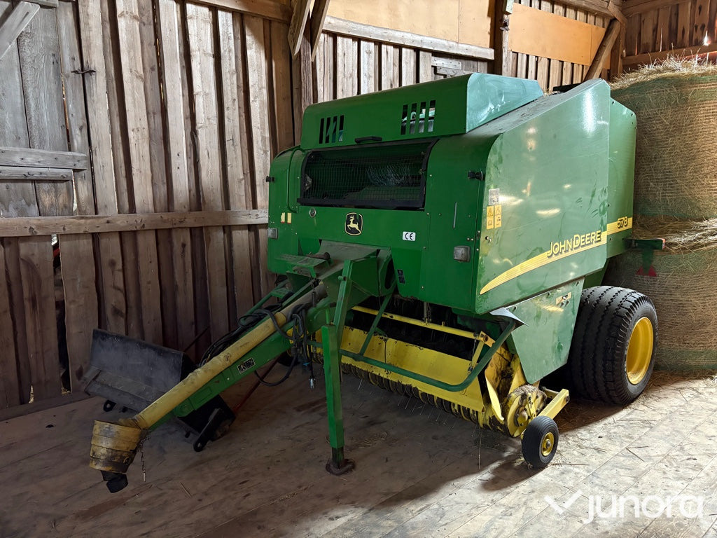 Fixkammarpress John Deere 578 - Пресс-подборщик рулонный: фото 1 Fixkammarpress John Deere 578 - Пресс-подборщик рулонный: фото 1