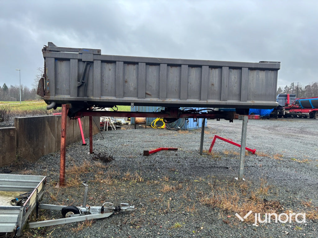 Flak - Blidsberg, med högtippande lucka - Кузов платформа: фото 2 Flak - Blidsberg, med högtippande lucka - Кузов платформа: фото 2