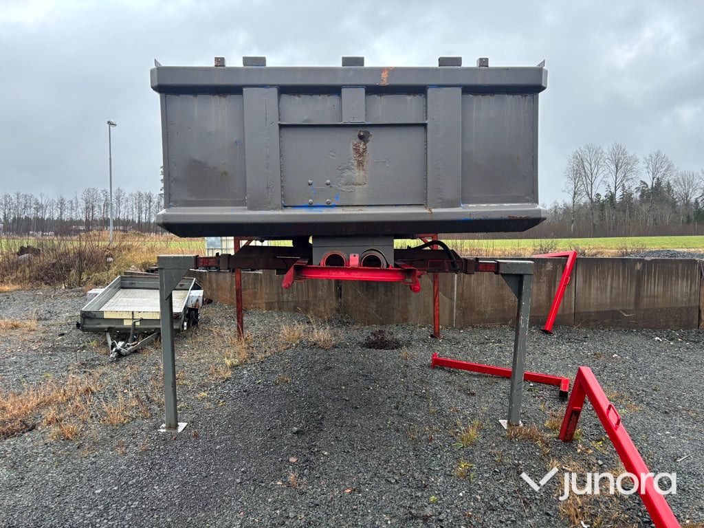 Flak - Blidsberg, med högtippande lucka - Кузов платформа: фото 4 Flak - Blidsberg, med högtippande lucka - Кузов платформа: фото 4