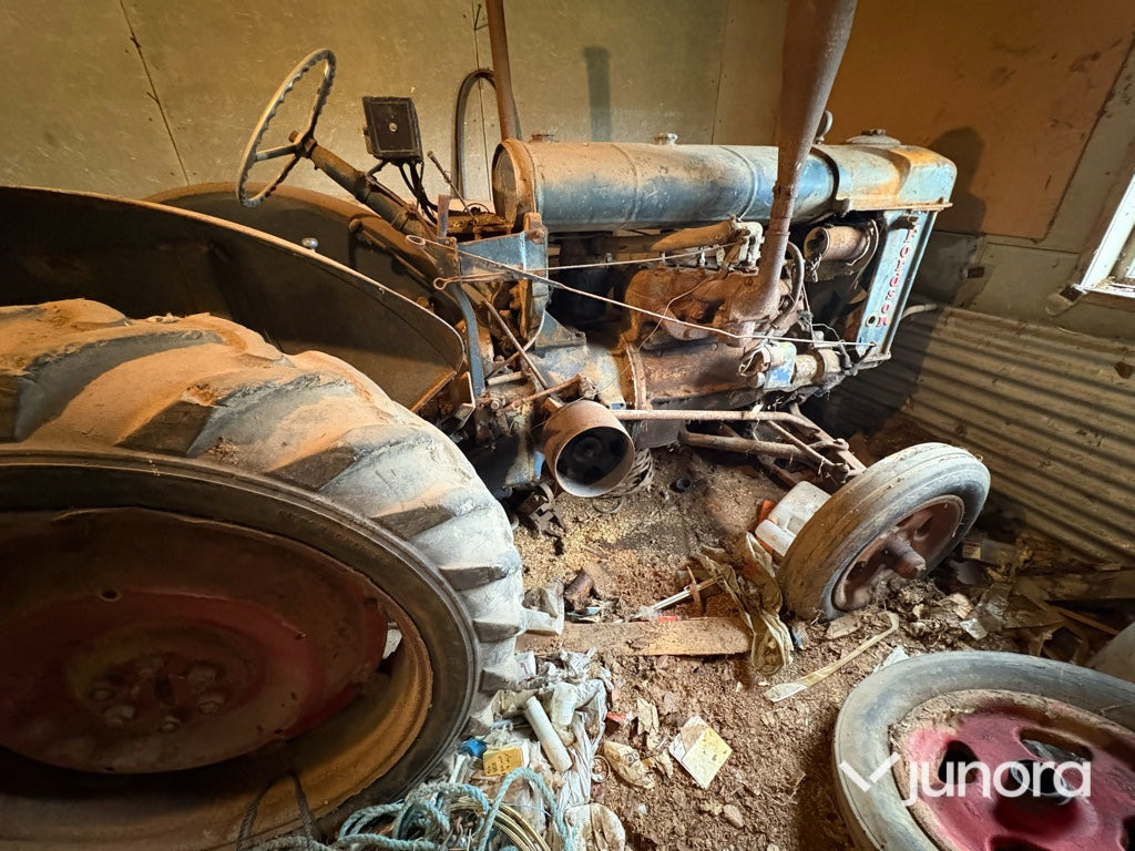 Fordson Major - Трактор: фото 2 Fordson Major - Трактор: фото 2