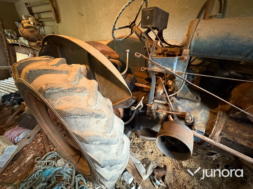 Fordson Major - Трактор: фото 3 Fordson Major - Трактор: фото 3