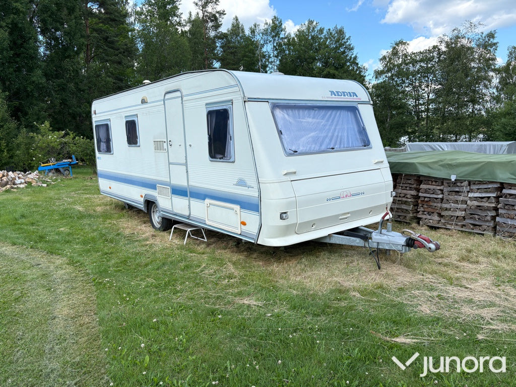 Husvagn - Adria - Прицеп дача: фото 1 Husvagn - Adria - Прицеп дача: фото 1