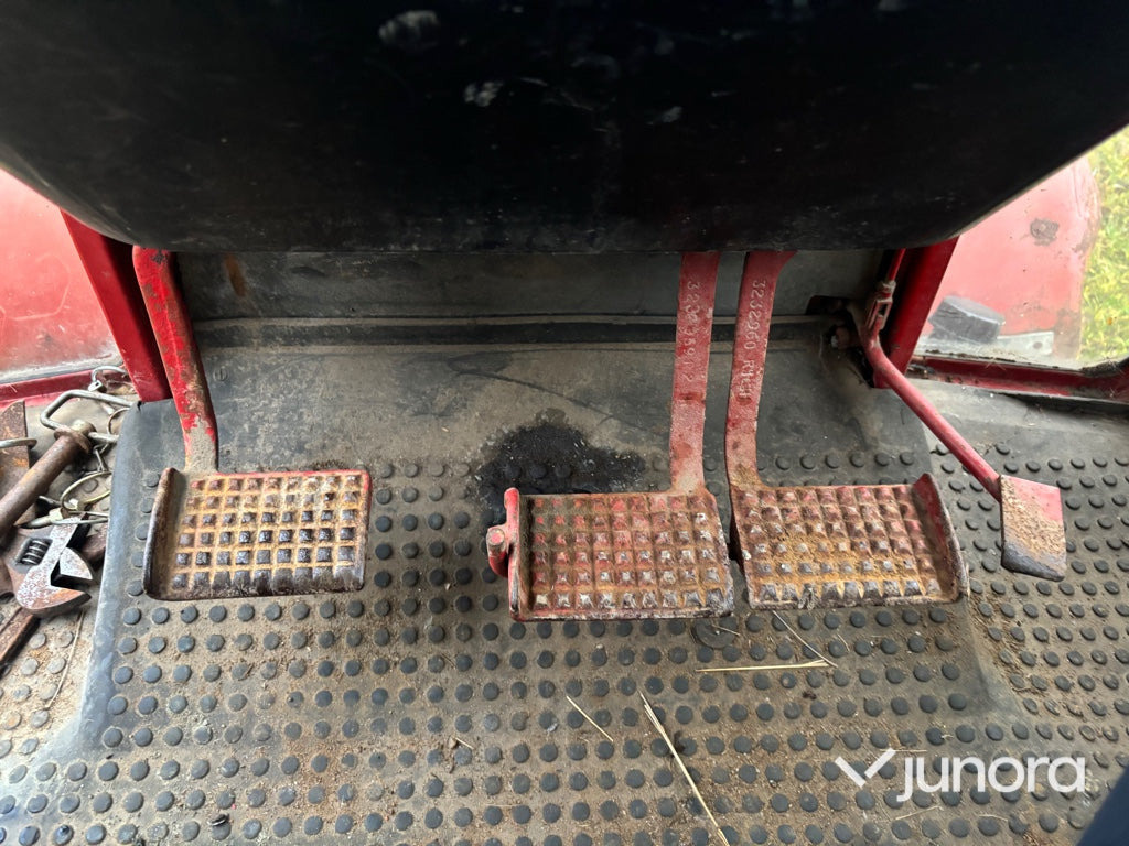 Трактор Traktor - IH 685XL: фото 11