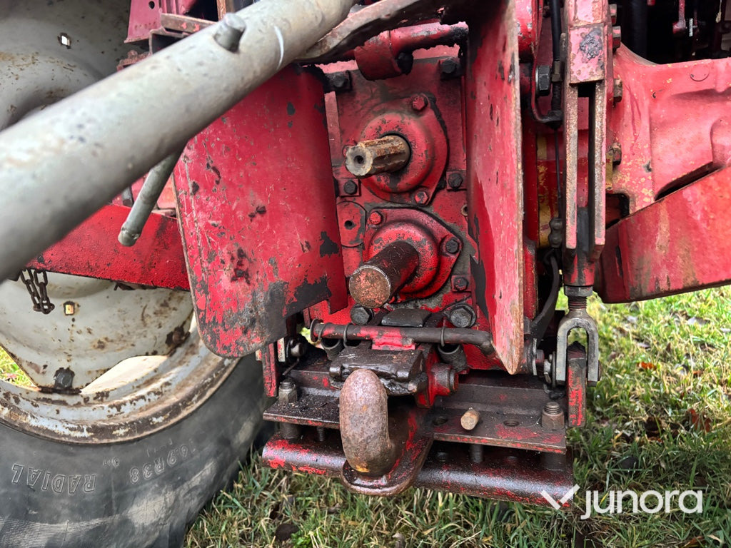 Трактор Traktor - IH 685XL: фото 16