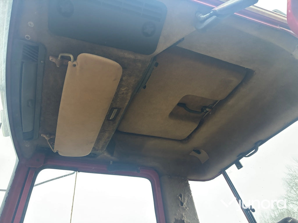 Трактор Traktor - IH 685XL: фото 9